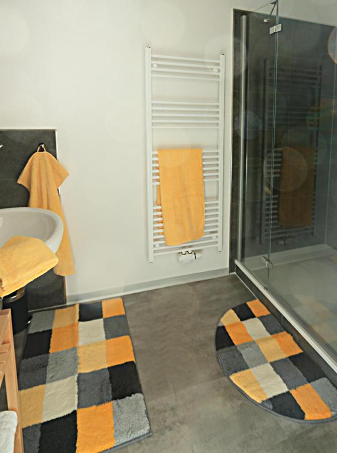 Moderne Ferienwohnung In Alter Villa Georgenthal  Luaran gambar