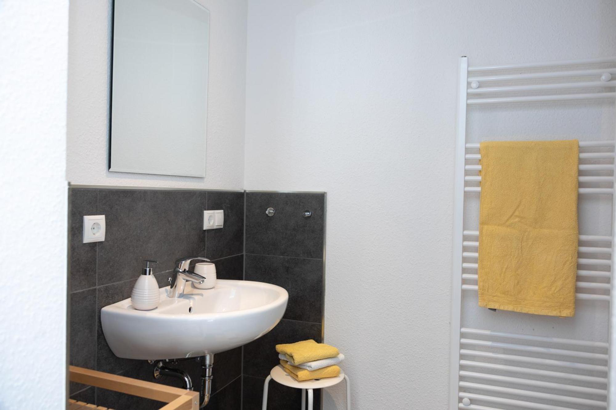 Moderne Ferienwohnung In Alter Villa Georgenthal  Luaran gambar