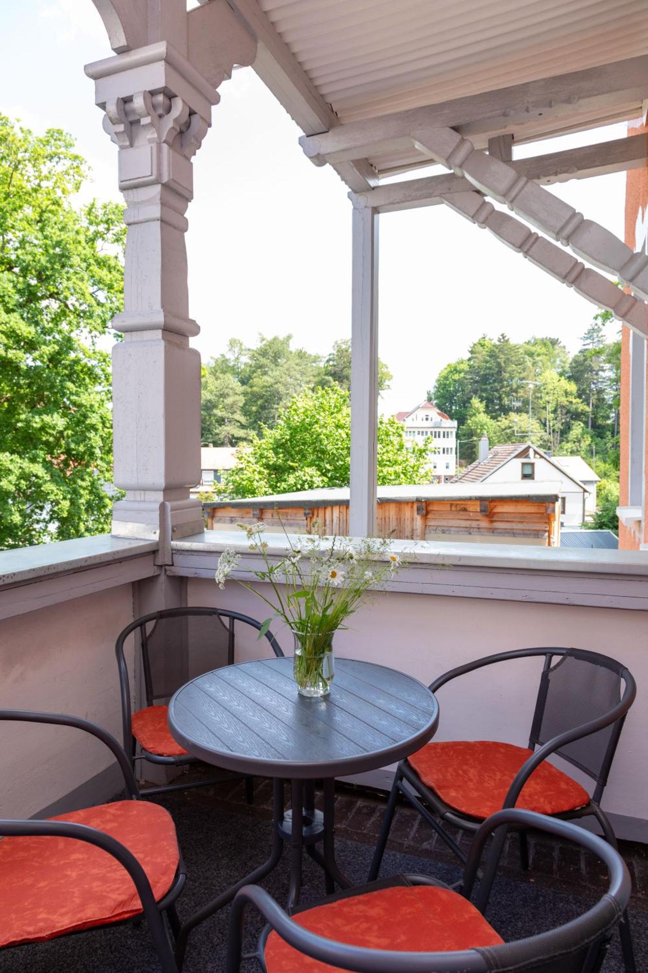 Moderne Ferienwohnung In Alter Villa Georgenthal  Luaran gambar